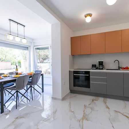 Apartman Suzi PUY Exterior foto
