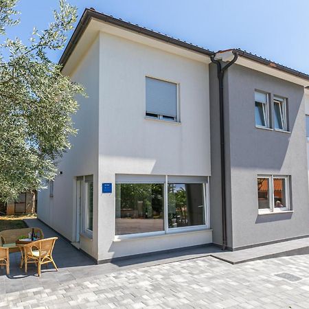 Apartman Suzi PUY Exterior foto