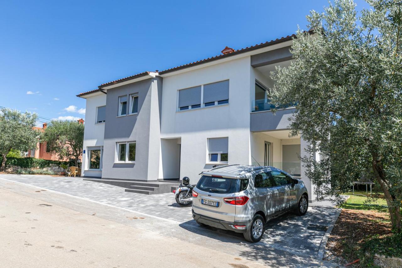 Apartman Suzi PUY Exterior foto