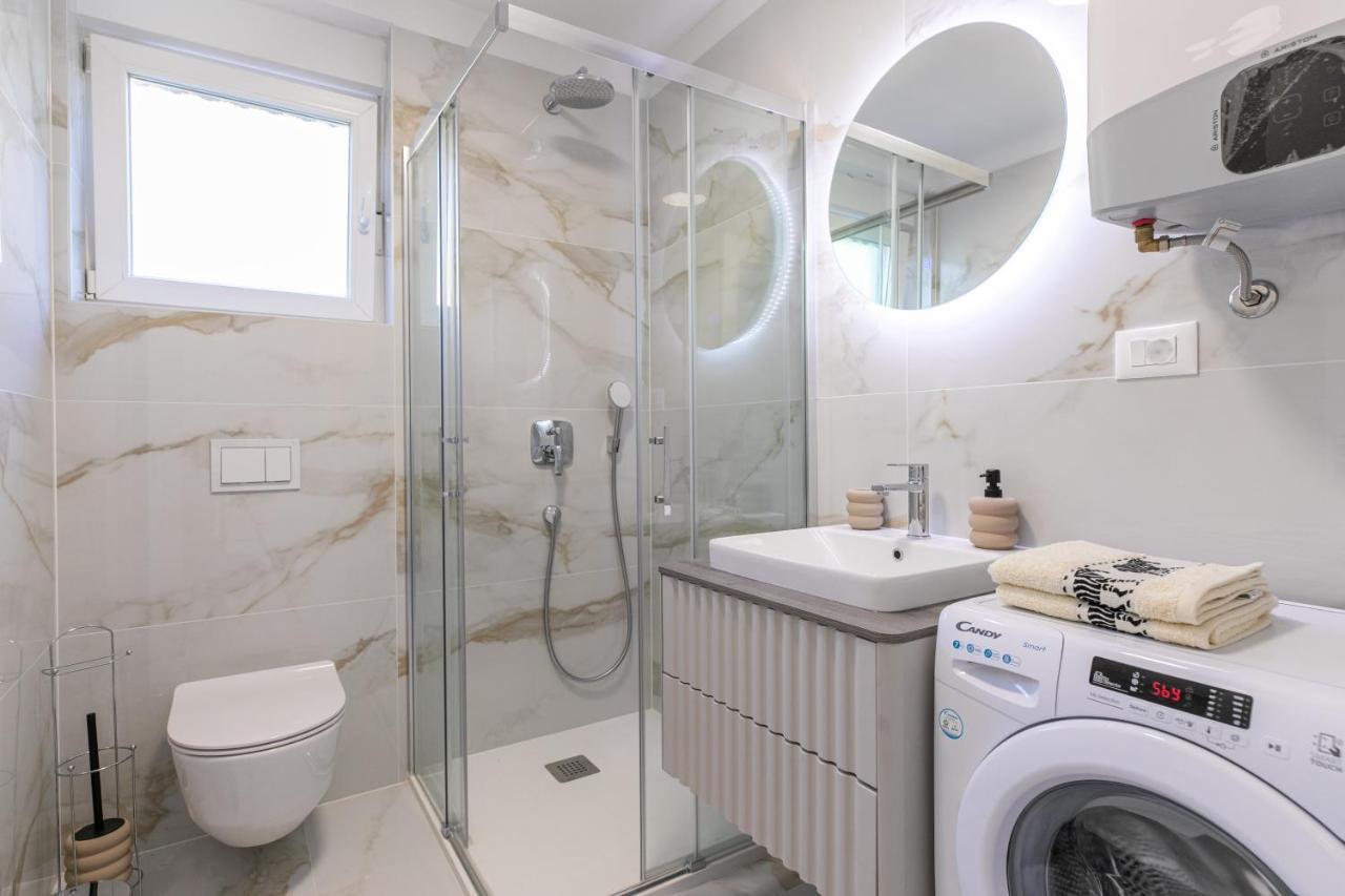 Apartman Suzi PUY Exterior foto