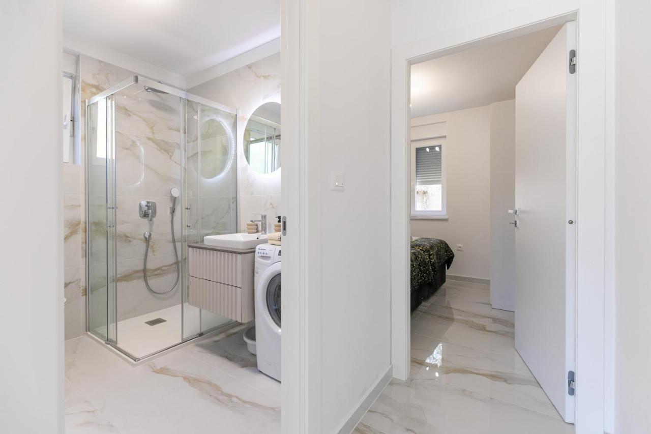 Apartman Suzi PUY Exterior foto