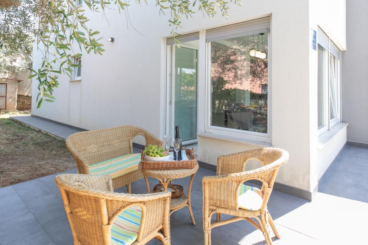 Apartman Suzi PUY Exterior foto